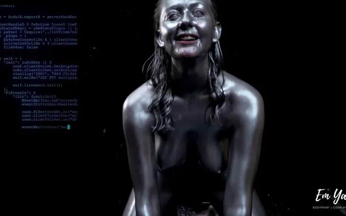 Em Yang: Full Body Silver Bodypaint Blowjob &amp; Fuck