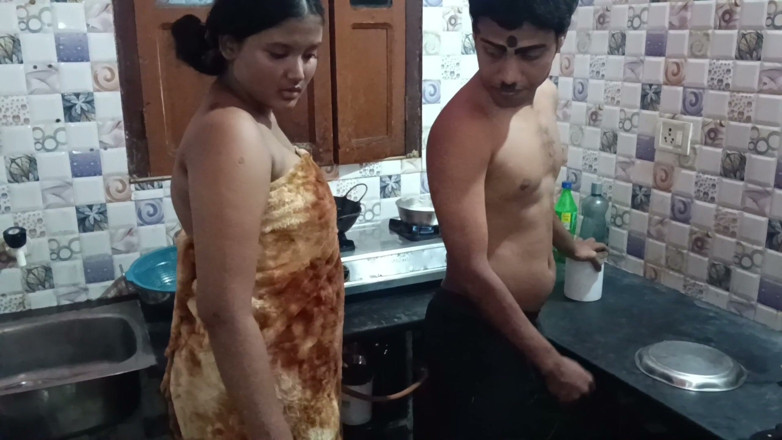 Hotcum30: Due Mendicanti Hanno Scopato Il Proprietario Parte 3
