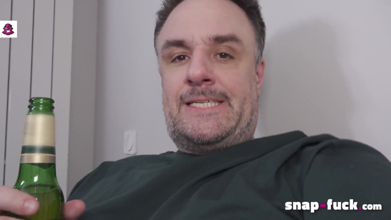 Snap Fuck: Alarm! a Fat Sweaty Man Rails Young Chick! (from France)! Snap-fuck
