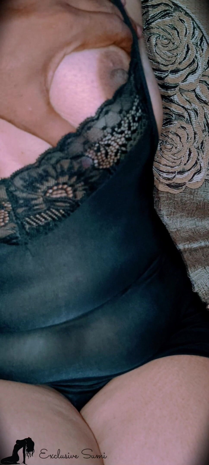 Hot Wife Sumi: Sexy manželka Sumi Je svedena k mokré kundičce