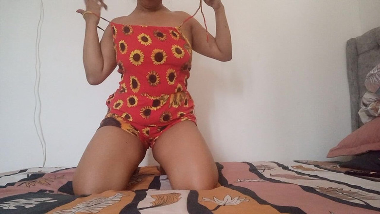 PATY PATY: My Big Ass Brunette Showing off Her Amazing Body and...