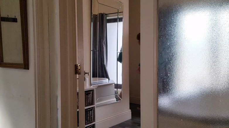 Lily kink: Perverșii cu pișat se udă