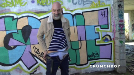 EXHIB BOYS: Brandon futută fără prezervativ de stăpânul tătic în aer liber