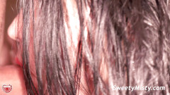 Sweety Misty: 자지와 핸잡을 빨아주는 배다른 여동생 - 입에 사정