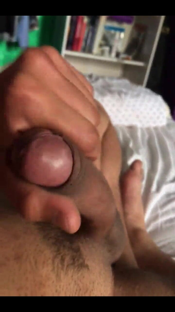 i7Bernard: Ngocok kontol di ranjang #03