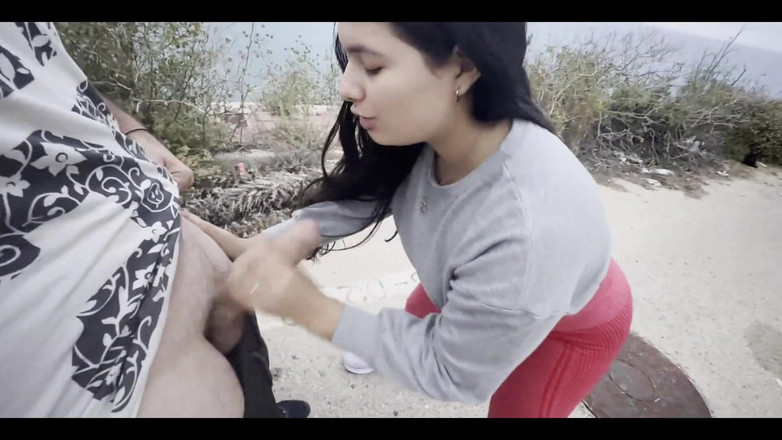 Holycandy: Une pute du m’a sucé