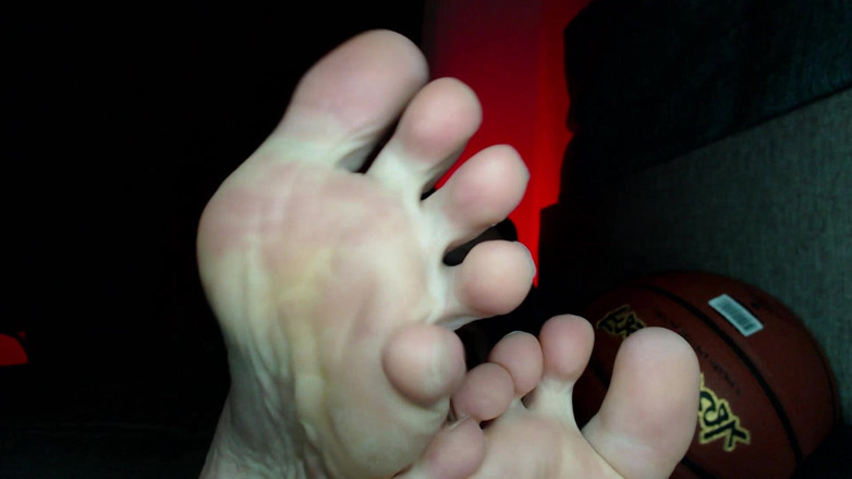 Hunky time: Feet of the Alpha Male