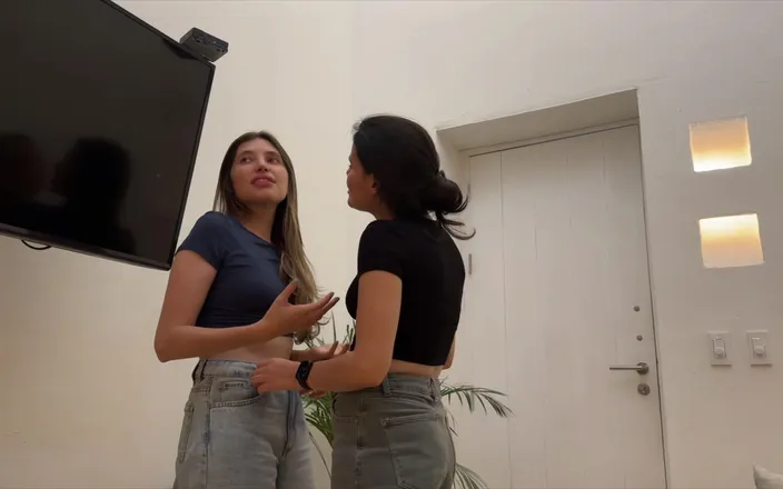 scarlettandc: Crazy Lesbians in Cartagena