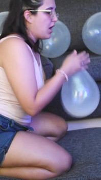 Witte ballonnen pijpen en pop ontspannende therapie - Bunny Looner