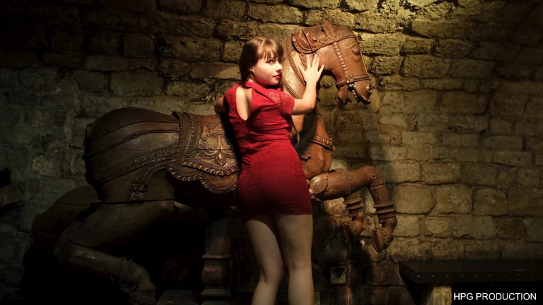 HPG Production: Pepek berbulu Luna Rival dikongkek keras