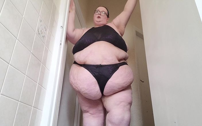SSBBW Lady Brads: Stripteuza ta grasă obeză