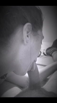 Hard & Rock cc: Forse il rallentatore ti aiuterà a vedere la mia lingua...