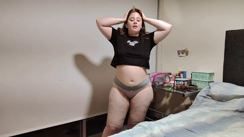 Nicole Passat: Elle se tape un oreiller puis te chevauche