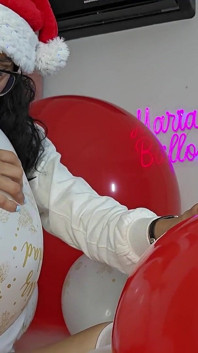 Marianna asmr balon patlatıyor
