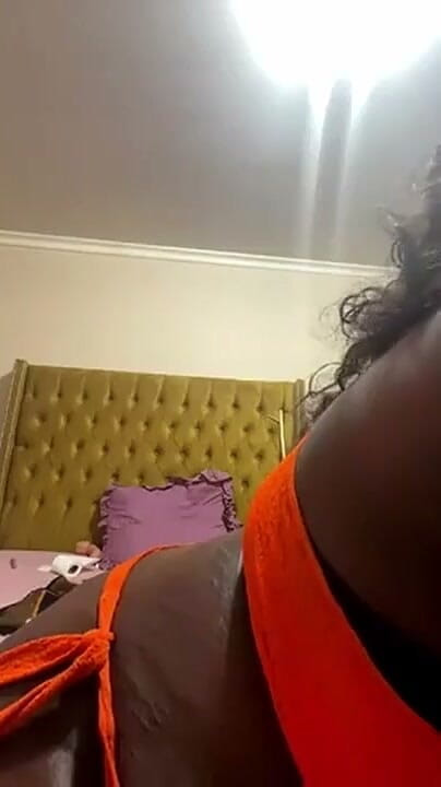 Legendary Booty Overdose: Lactating BBW Milking &amp; Sucking Tits