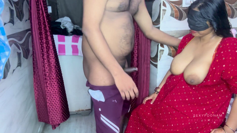Badal09: La sorellastra trova il fratellastro da solo nella prima casa...