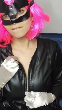 Getting off on Cam: My Big Natural Tits and My Sexy Pussy Mask
