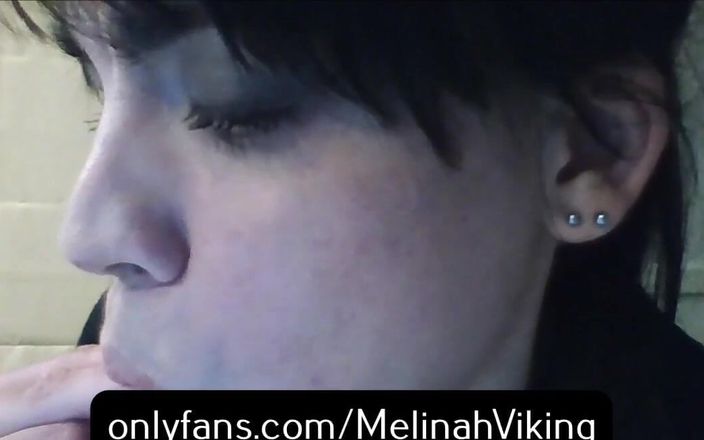 Melinah Viking: Отсос крупным планом в видео от первого лица