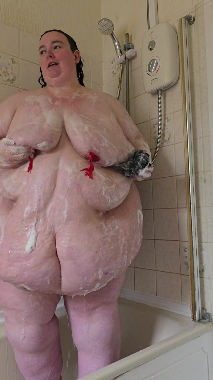 SSBBWLadyBrads: SSBBW Smyslné bradavky ve sprše Tassles