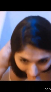 Porra e mijo em cima de mim