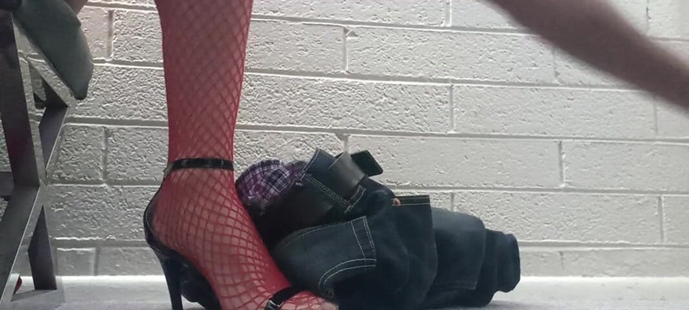 Wicked studios: Eu mă distrez