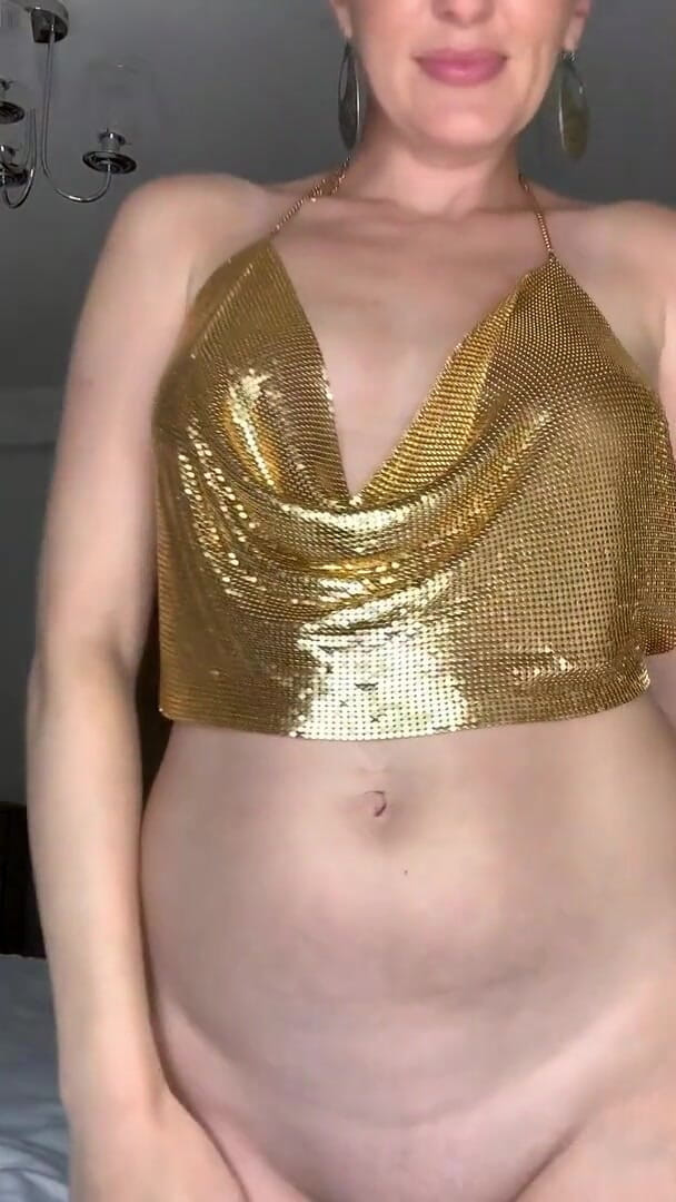 SophiaSmithUK: Pas de culotte danse et taquine