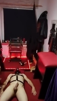 Dominante MILf fistet klaffende muschi bis zur squirting-explosion