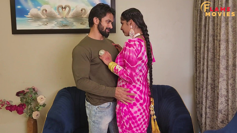 DesiHeat Studio: Une bhabhi punjabi se fait baiser en levrette