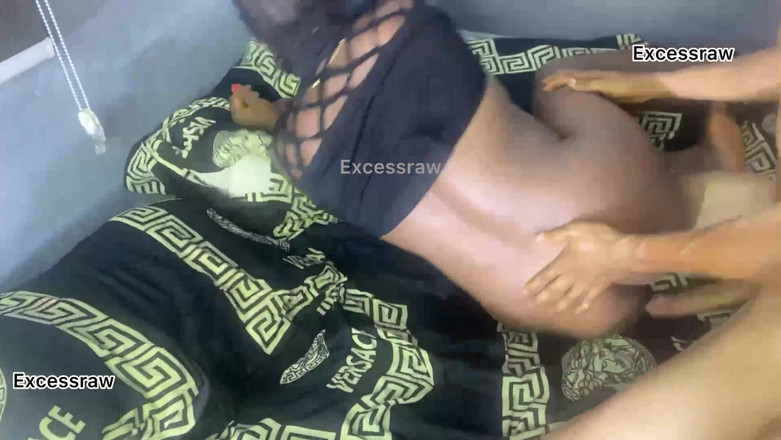 ExcessRaw: Zenci kraliçe bütün gece beni uyandırdı... Başka bir seviyede titreşimler.