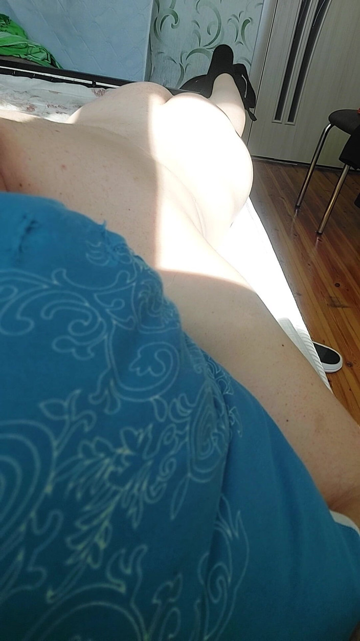 Kitty_Cross: Pretty Blonde Natural Body of Cute Sissy White Femboy Feminine...