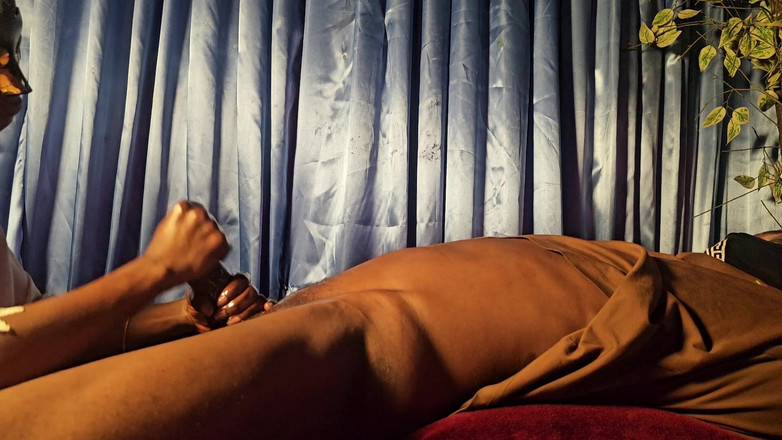 Naturelle Chocolat: Aku nggak pernah puas sama besar pria kulit hitam sejak...