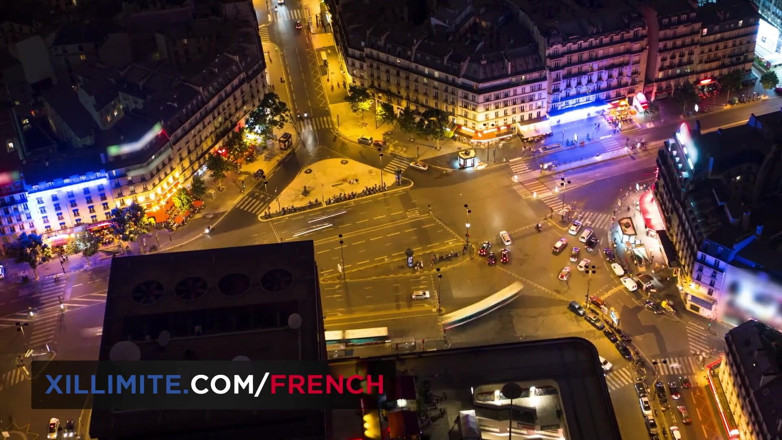 French girls at work: Seks sengit di tempat kerja dengan si rambut coklat sensual...