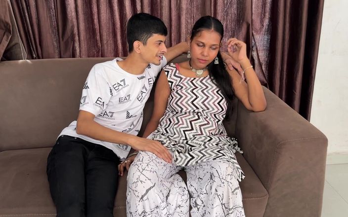 Next short: Indian Bhabhi Sex Devar Called Bhabhi to His House and...