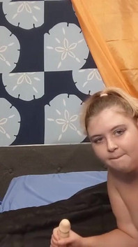 La sorellastra arrapata tabù personalizzata ha bisogno di cazzo