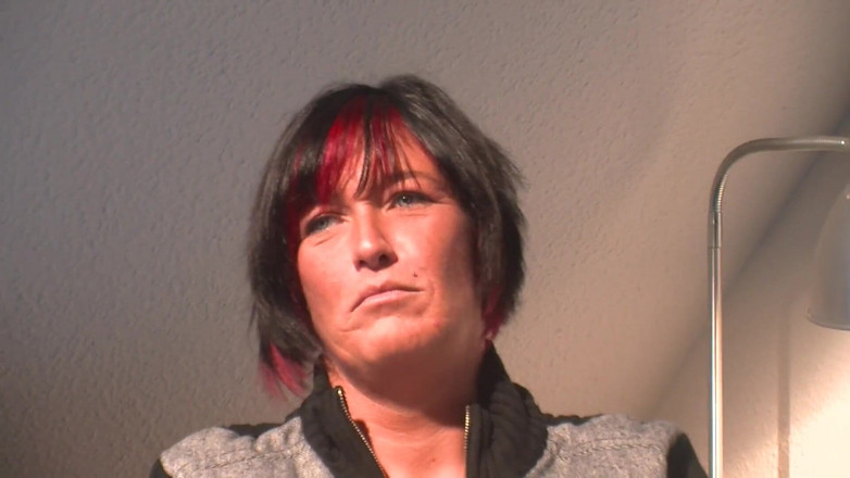BB video: Sie Stecken Das Sexspielzeug Rein, Während Sie Von Bb-video Gefilmt...
