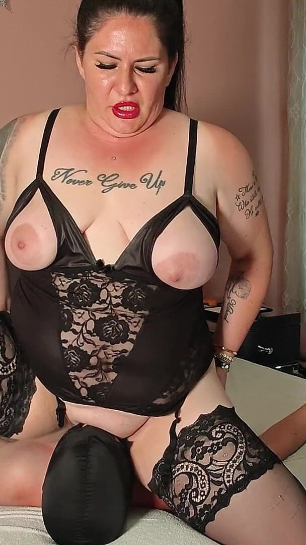 Lady Lena XXX: Yüz Oturma Ve Azgın Orgazm/köle Yüzünde Sıçrama