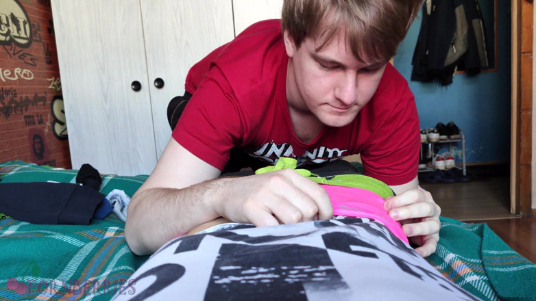 Ethan Alex: Náctiletý chlap ode mě kouří. POV, nesestříhané a 4K