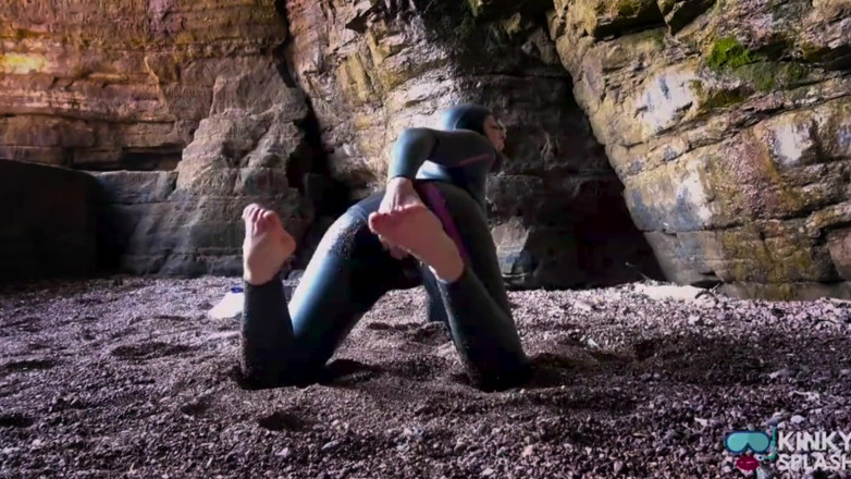 UKCuteGirl Lucy Lauren: Shiny Rubber Wetsuit Tease in Private Cave