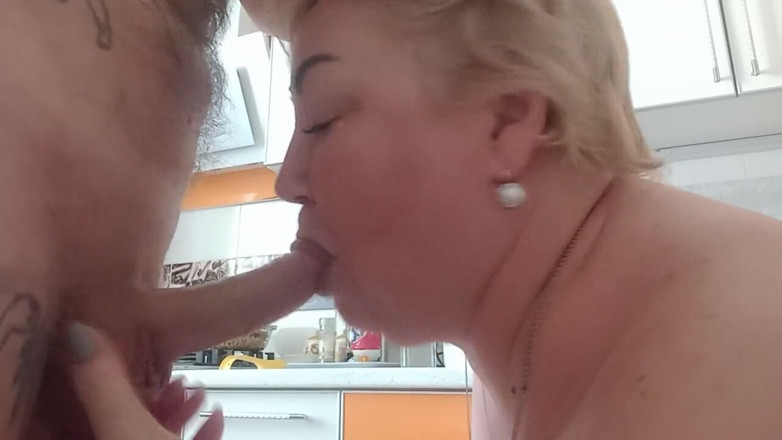 Zona901: Milf bbw mi saje ptáka a dostane plnou pusu spermatu 1