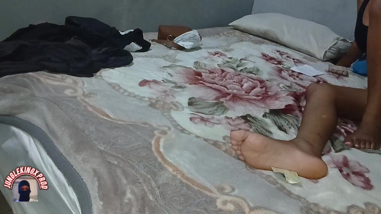 Junglekingxxx: 我操了我的继兄老婆 第2部分