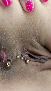 Farting Non Stop on Your Face and Pee