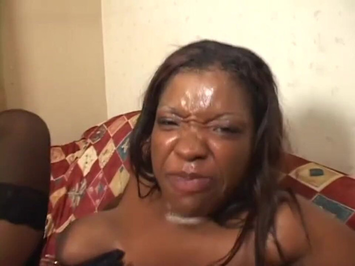 Africans Orgasm: Duży czarny anal penetrował ... spust w ustach