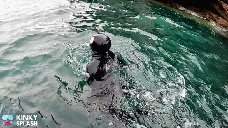 UKCuteGirl: Neoprene Skin- Fantasy - Sea Play &amp; Rock Jumps