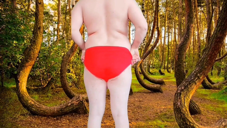 Kitty_Cross: Une jolie tapette porte des oreilles de lapin dans une...