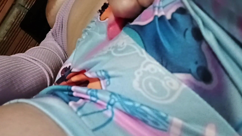 Yulieth Gomez: Gadis cantik lagi asik masturbasi sampai muncrat banyak banget