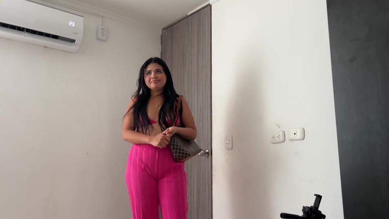 Yohamedi: Stepsister Offers Sex in Exchange for a Favor