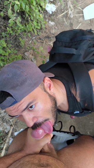Charlie Ferreira: Jungs haben spaß am cruising-ort