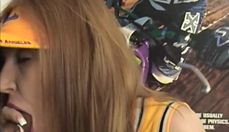 Stephanie Roberts: Cheerleader Paris blows player