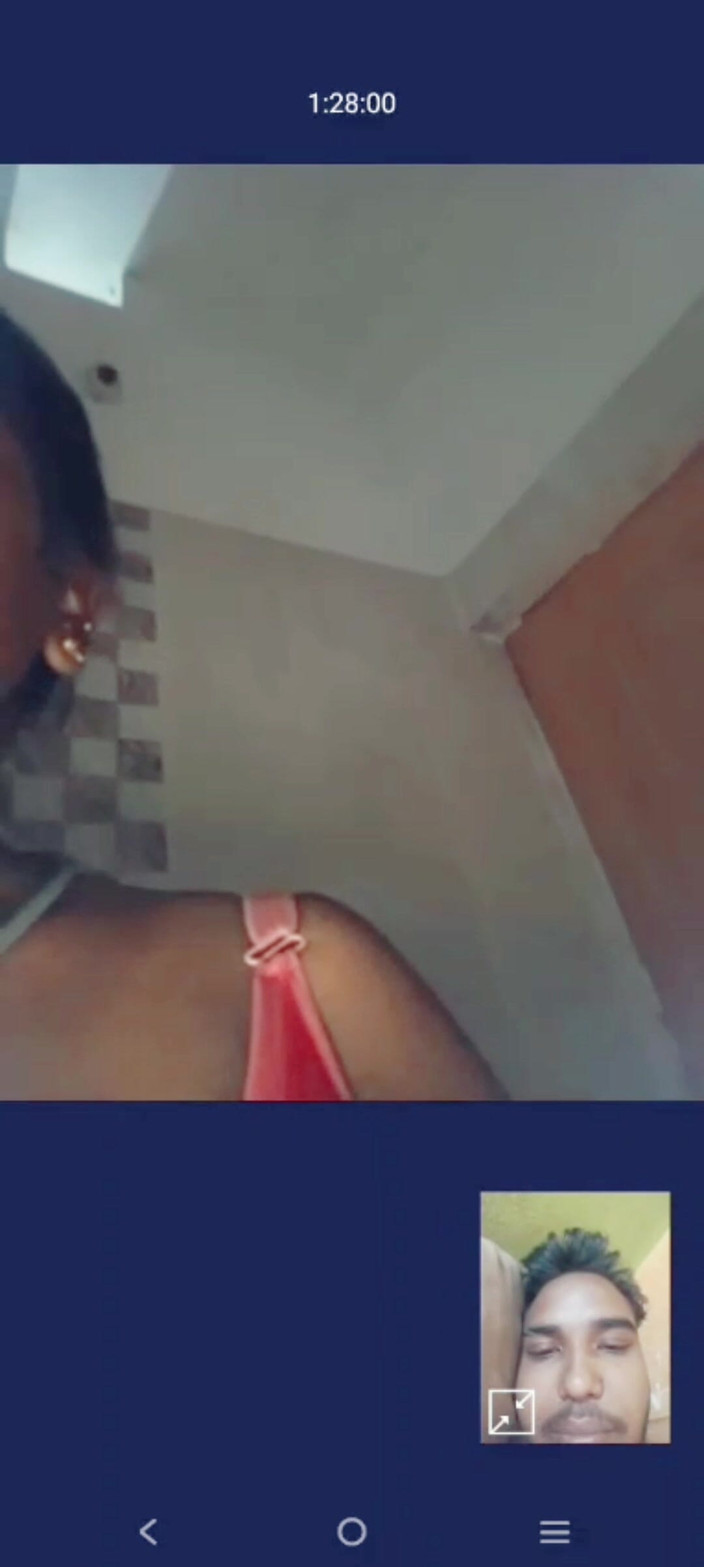 Indian porngirl: Caliente sexy esposa follada en servicio de videollamada con novio