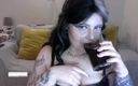Ruby Rose: Gadis gotik yang lagi sange gabung bareng aku di webcam
